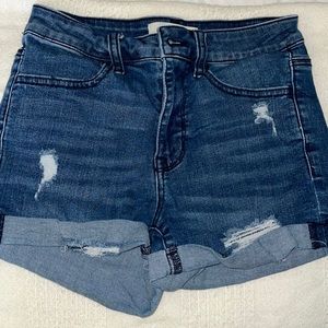 Stretchy high waisted shorts